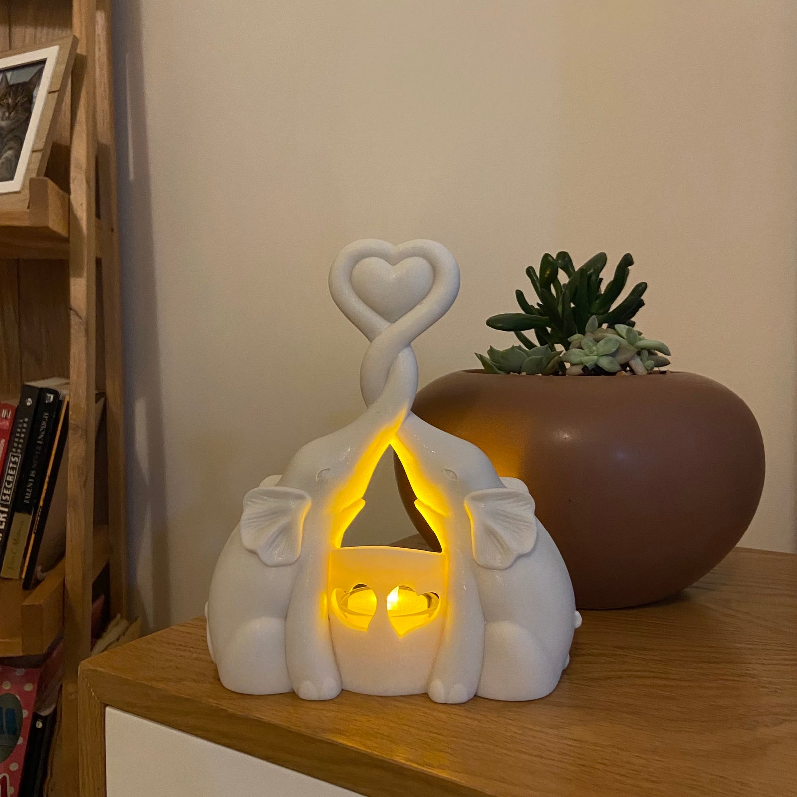 Anniversary & Couples Gifts - Elephants Love Candle Holder Statue